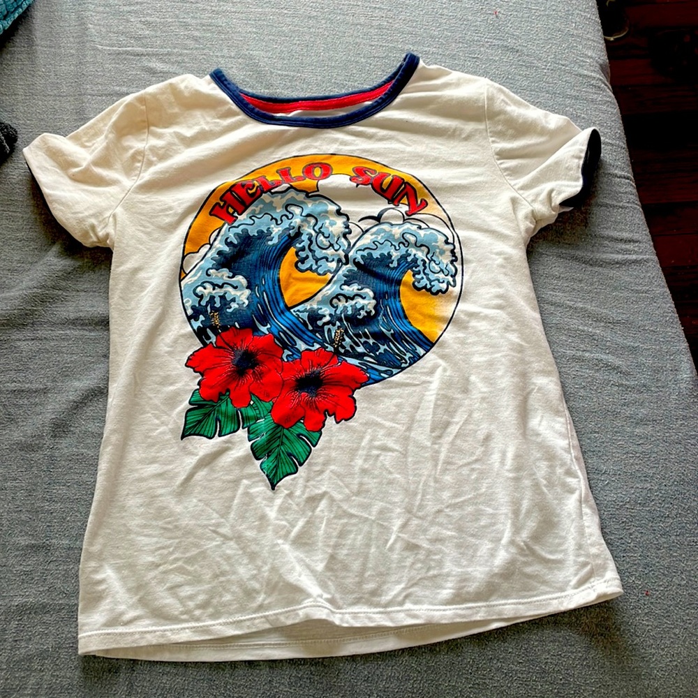 A cute right fit summer shirt to wear, at home, around town or the beach